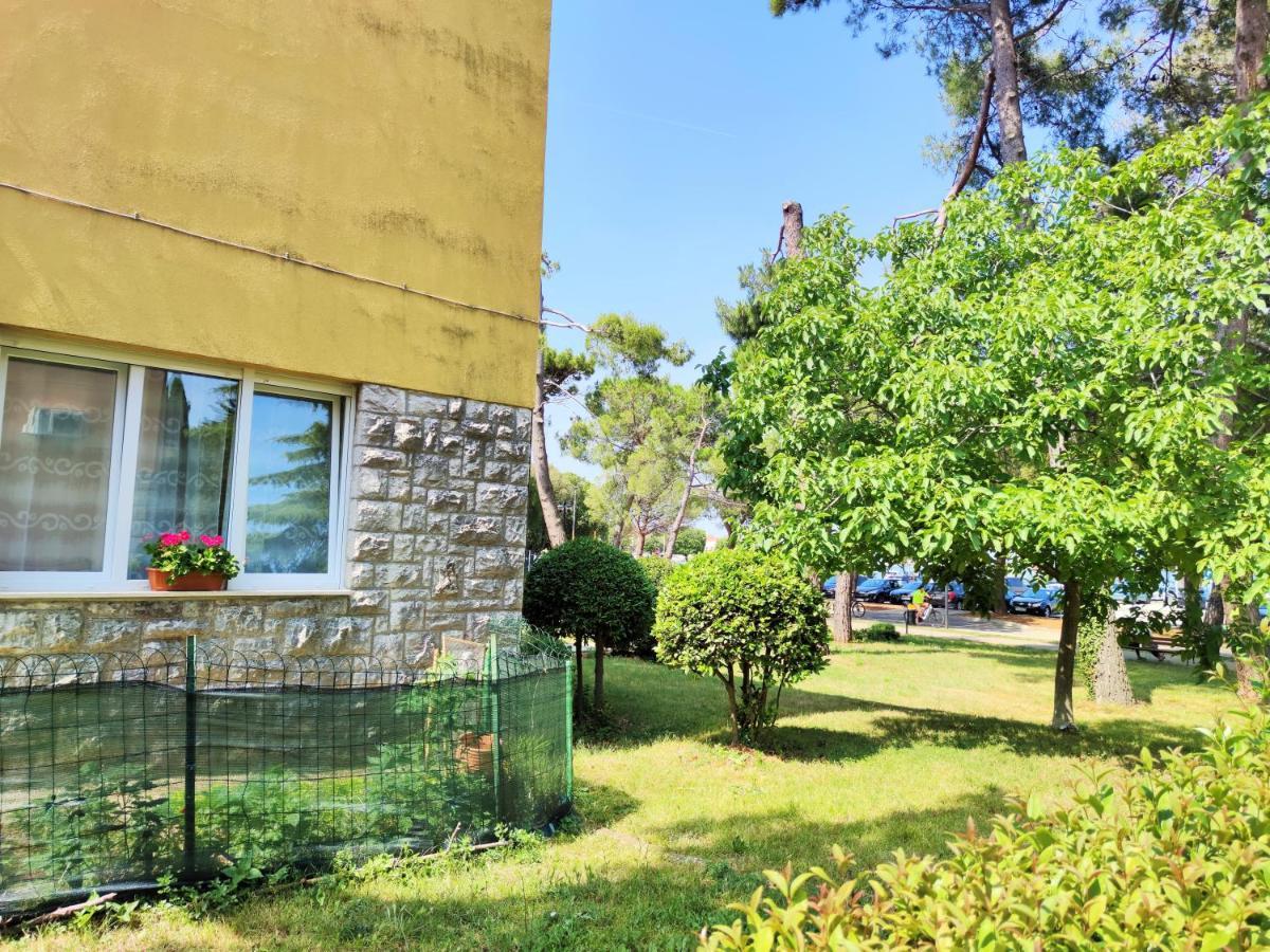 Apartment Leo Umag Exterior foto